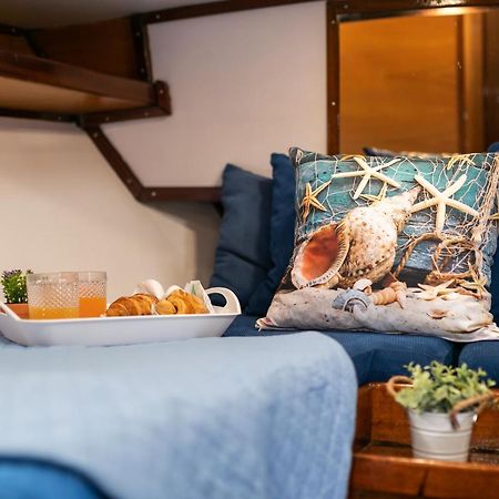 Marta Boat B&B Кастельсардо Экстерьер фото