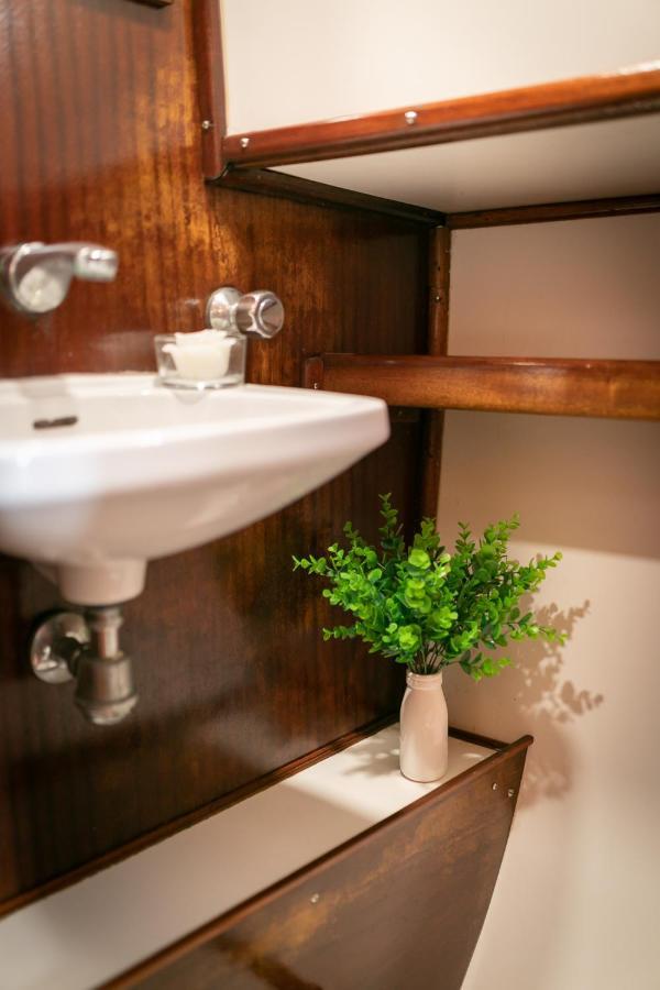 Marta Boat B&B Кастельсардо Экстерьер фото