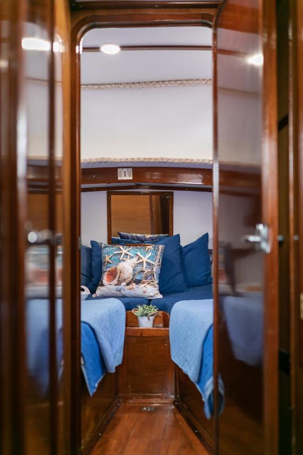 Marta Boat B&B Кастельсардо Экстерьер фото